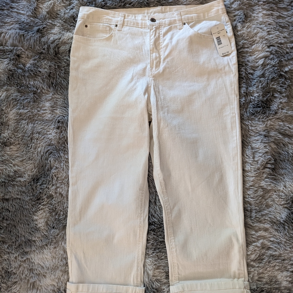 Capris - Picture 2 of 3